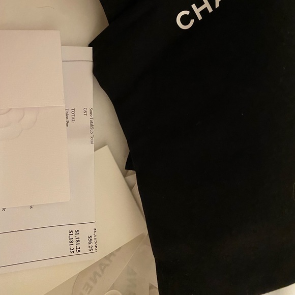 Chanel Patent Pearl Loafers Size 35.5 - Picture 10 of 11